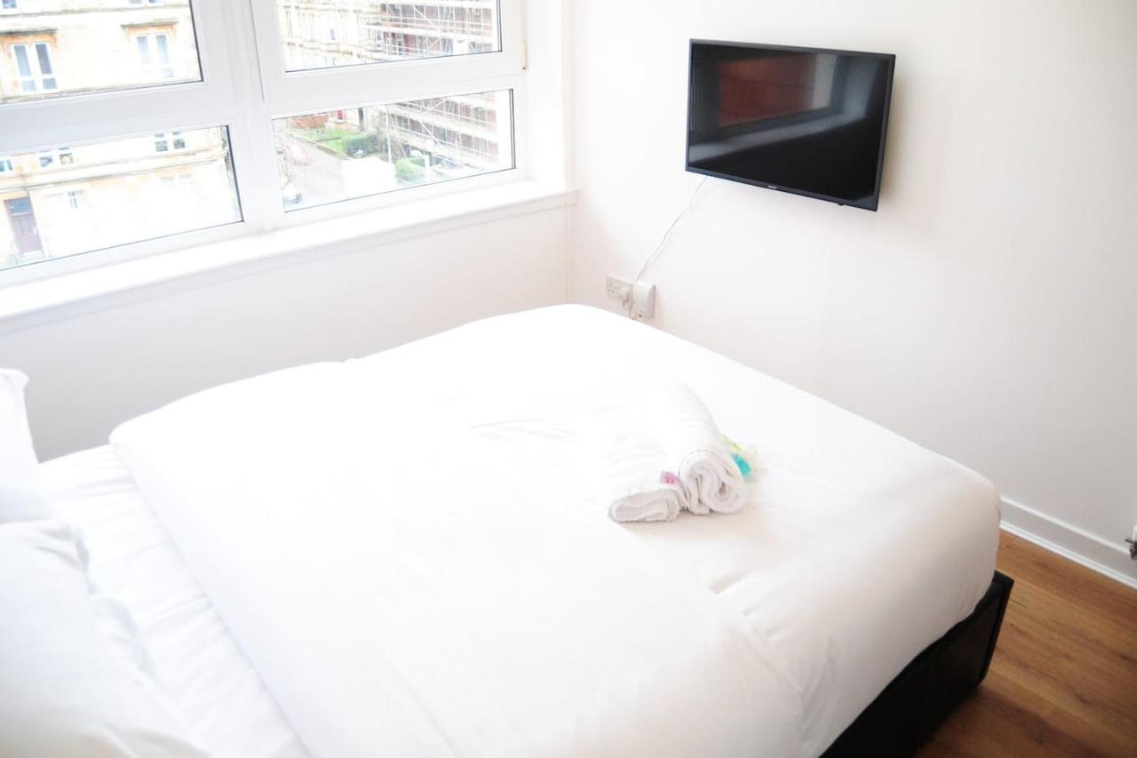 New Glasgow Family Home - Private Parking Экстерьер фото