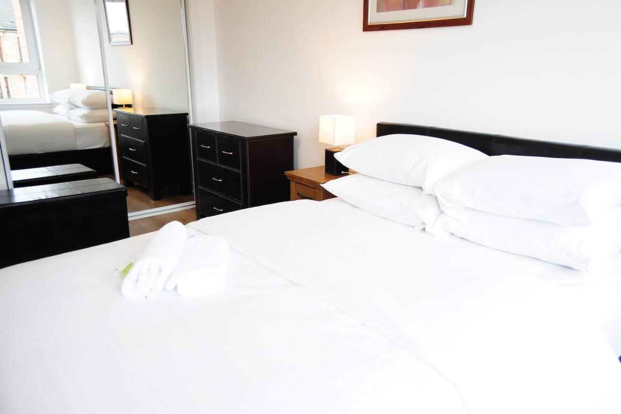 New Glasgow Family Home - Private Parking Экстерьер фото