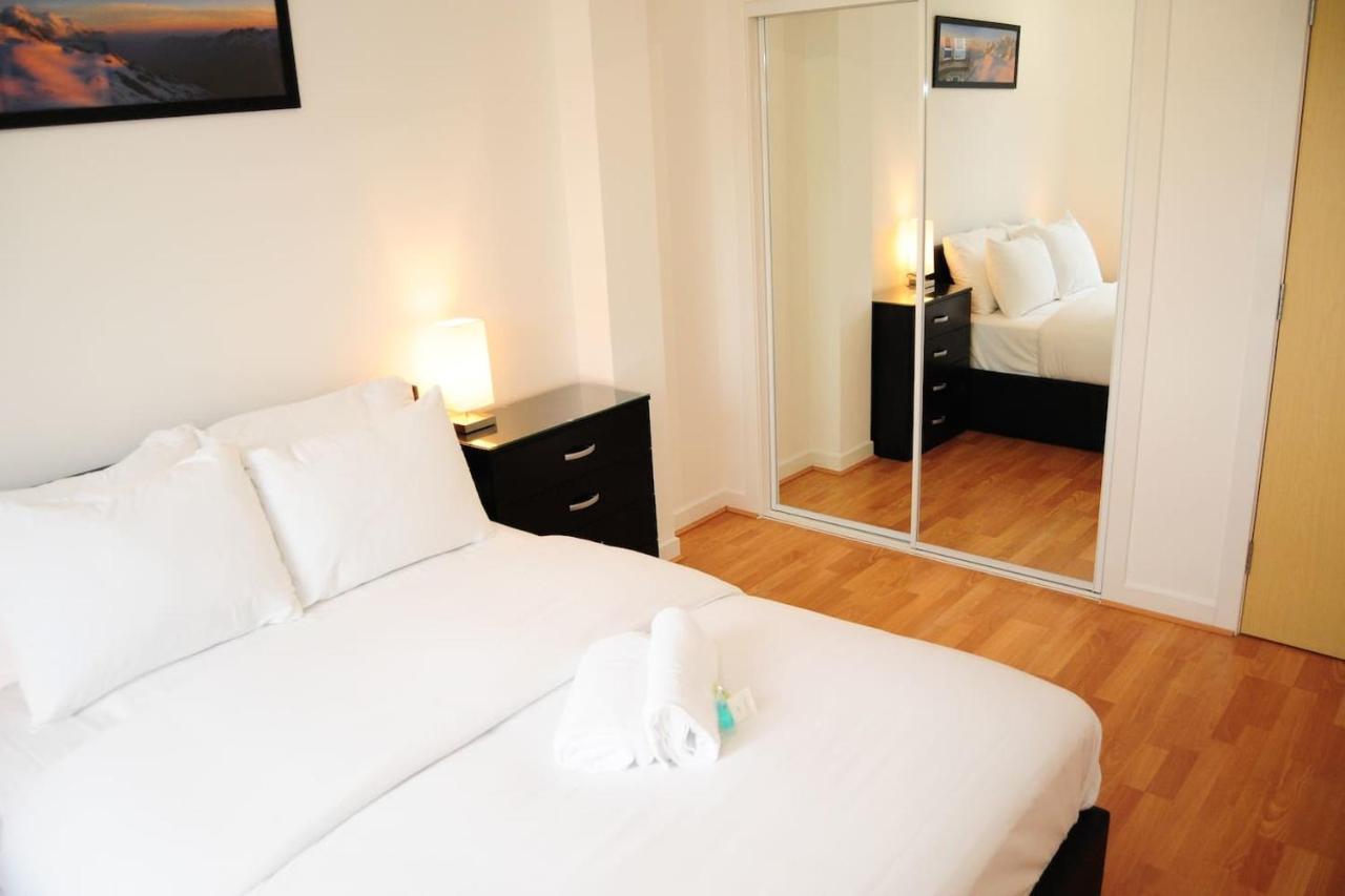New Glasgow Family Home - Private Parking Экстерьер фото