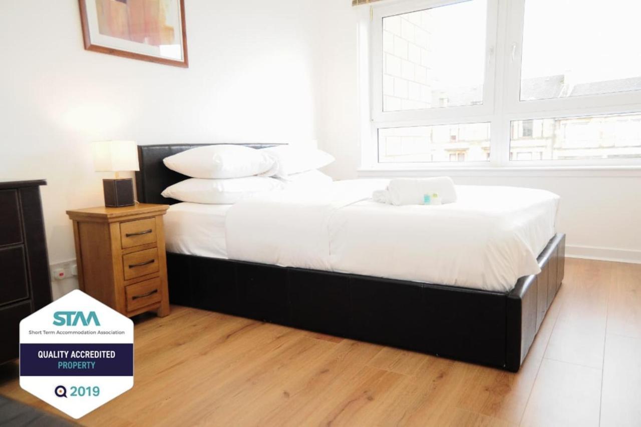New Glasgow Family Home - Private Parking Экстерьер фото